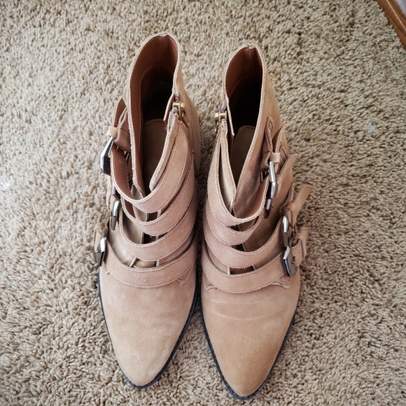 Asos Design Alissa Buckled Flat Boots - Picture 5 of 11